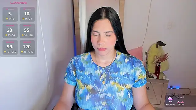 hellensexy online show from July 13, 2026, 10:12 pm