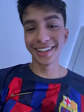 Snapshot of Leonarrrd_01 chatting on January 17, 2025, 3:12 am Leonarrrd 01 online show from January 17, 2025, 3:12 am