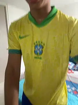 Snapshot of Leonarrrd_01 chatting on March 9, 2025, 7:59 pm Leonarrrd 01 online show from March 9, 2025, 7:59 pm