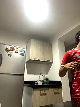 Snapshot of Leonarrrd_01 chatting on September 26, 2025, 10:03 pm Leonarrrd 01 online show from September 26, 2025, 10:03 pm