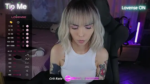 Kerry Kirk online show from October 8, 2025, 11:13 pm