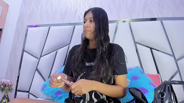  aurora18  online show from January 13, 2025, 3:12 am