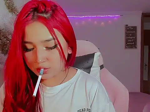 madisonx17 online show from December 17, 2025, 8:59 pm