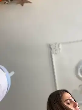 Snapshot of ValerieHilton chatting on December 8, 2024, 9:08 pm ValerieHilton online show from December 8, 2024, 9:08 pm