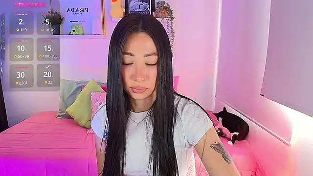 lilyy evanss online show from September 29, 2025, 8:35 pm