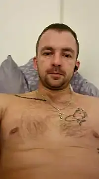 Snapshot of magicSeX4You chatting on February 9, 2025, 12:06 am magicSeX4You online show from February 9, 2025, 12:06 am