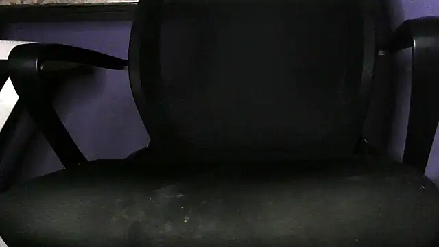 Snapshot of nine9inchdonn chatting on February 24, 2025, 8:25 pm nine9inchdonn online show from February 24, 2025, 8:25 pm