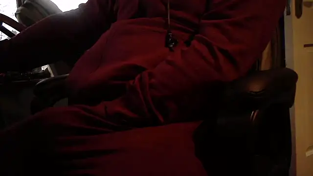 IrishCock30 online show from December 18, 2025, 2:56 pm