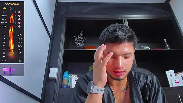 EdwardRoss  online show from February 1, 2025, 1:34 am