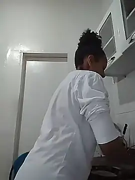 Snapshot of Julia_Pretinha chatting on November 8, 2025, 3:12 pm Julia Pretinha online show from November 8, 2025, 3:12 pm