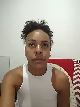 Julia Pretinha online show from June 26, 2026, 12:42 pm