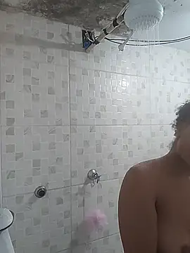Julia Pretinha online show from July 24, 2026, 1:47 am