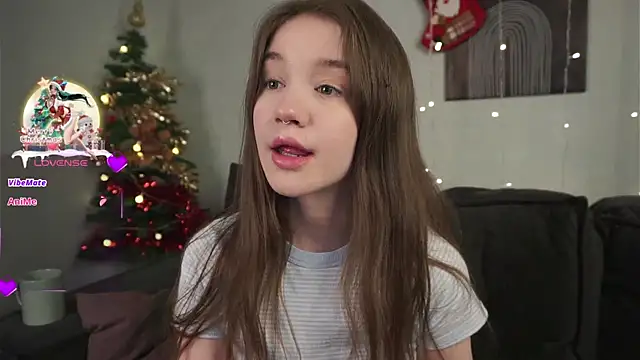 AmiLewis online show from December 27, 2024, 1:11 am