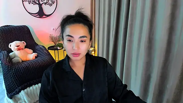 worldofkim online show from November 20, 2025, 1:22 pm