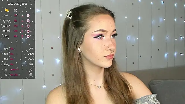 Snapshot of dazy_88_ chatting on December 2, 2024, 2:20 am dazy 88 online show from December 2, 2024, 2:20 am