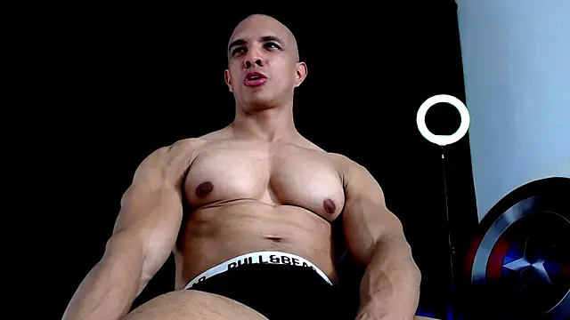 Antonywebb94 online show from December 21, 2025, 7:43 pm