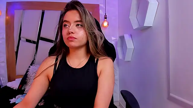 ary cooper  online show from September 22, 2025, 12:51 pm