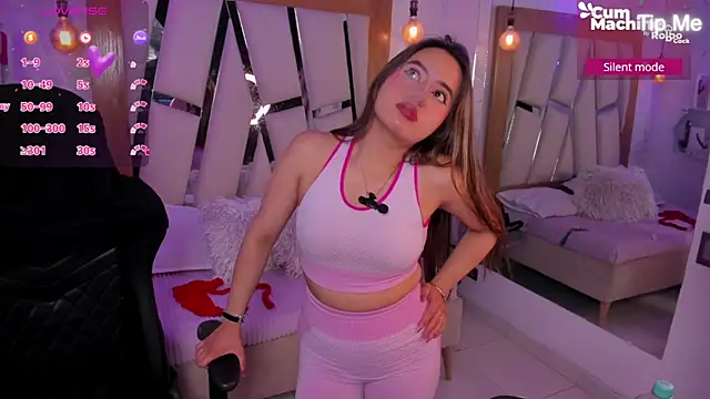 ary cooper  online show from September 26, 2025, 12:42 pm