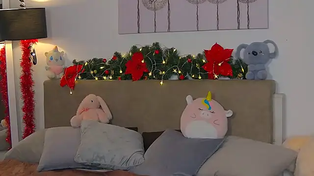 CassKiera online show from December 19, 2025, 5:58 am