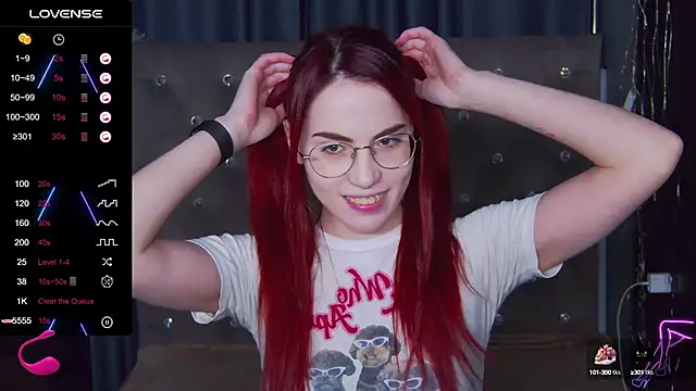 Snapshot of EmilyKents chatting on February 28, 2025, 4:54 am EmilyKents online show from February 28, 2025, 4:54 am