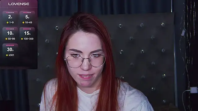 Snapshot of EmilyKents chatting on March 23, 2025, 4:38 am EmilyKents online show from March 23, 2025, 4:38 am