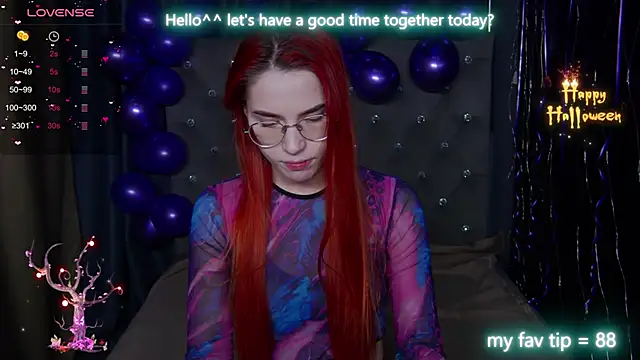 Snapshot of EmilyKents chatting on November 3, 2025, 1:40 am EmilyKents online show from November 3, 2025, 1:40 am