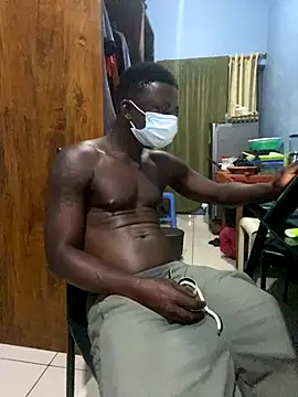 Snapshot of BigBrotherFreak chatting on October 13, 2025, 4:45 am BigBrotherFreak online show from October 13, 2025, 4:45 am