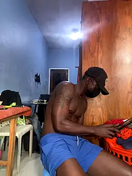 Snapshot of BigBrotherFreak chatting on October 28, 2025, 8:40 am BigBrotherFreak online show from October 28, 2025, 8:40 am