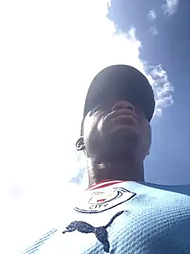 Snapshot of BigBrotherFreak chatting on November 5, 2025, 9:20 am BigBrotherFreak online show from November 5, 2025, 9:20 am