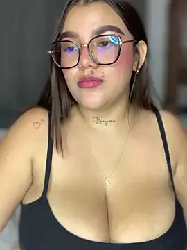 Michellesexxy online show from January 7, 2025, 5:33 am