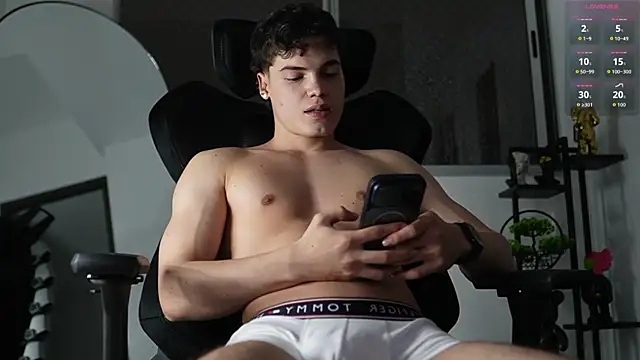 Max cortes1 online show from December 20, 2025, 1:12 am