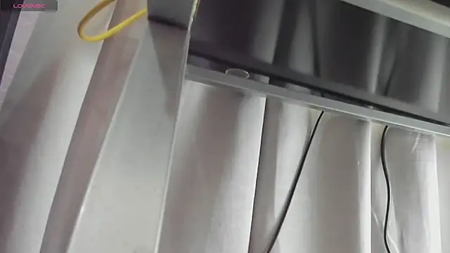 luxyshy online show from March 25, 2026, 4:46 pm