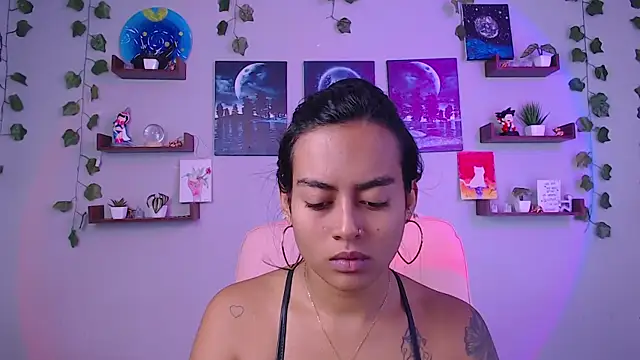 Snapshot of macey_elliot_ chatting on February 8, 2025, 3:53 pm macey elliot online show from February 8, 2025, 3:53 pm