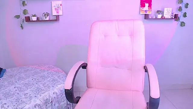 Snapshot of macey_elliot_ chatting on February 8, 2025, 6:55 pm macey elliot online show from February 8, 2025, 6:55 pm