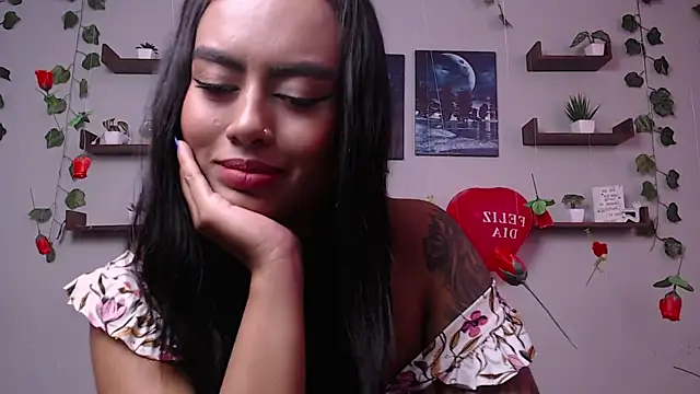 Snapshot of macey_elliot_ chatting on February 21, 2025, 5:53 pm macey elliot online show from February 21, 2025, 5:53 pm