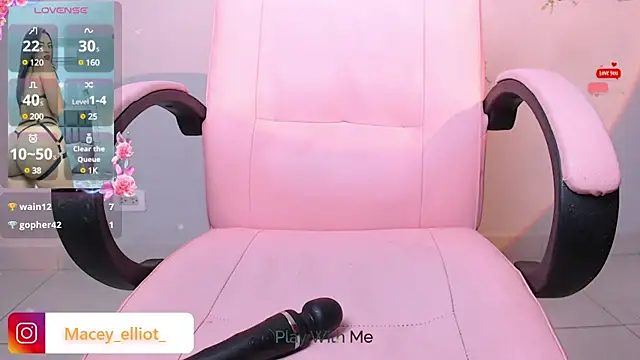 Snapshot of macey_elliot_ chatting on March 11, 2025, 1:59 am macey elliot online show from March 11, 2025, 1:59 am