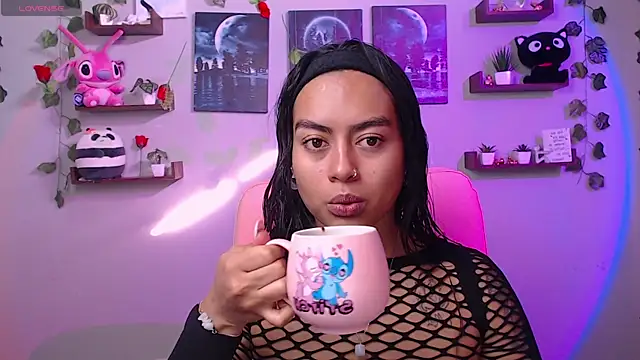 Snapshot of macey_elliot_ chatting on March 11, 2025, 12:50 pm macey elliot online show from March 11, 2025, 12:50 pm