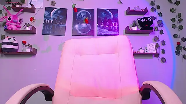 Snapshot of macey_elliot_ chatting on March 12, 2025, 12:26 pm macey elliot online show from March 12, 2025, 12:26 pm