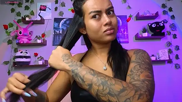 Snapshot of macey_elliot_ chatting on March 13, 2025, 1:18 pm macey elliot online show from March 13, 2025, 1:18 pm