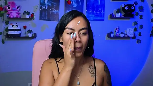 Snapshot of macey_elliot_ chatting on March 20, 2025, 2:42 pm macey elliot online show from March 20, 2025, 2:42 pm