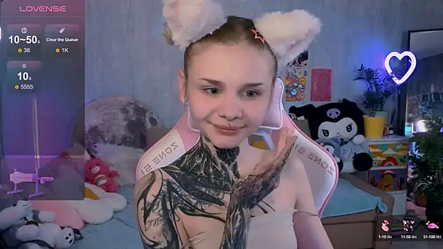 Britney Lynch online show from September 9, 2025, 8:19 pm