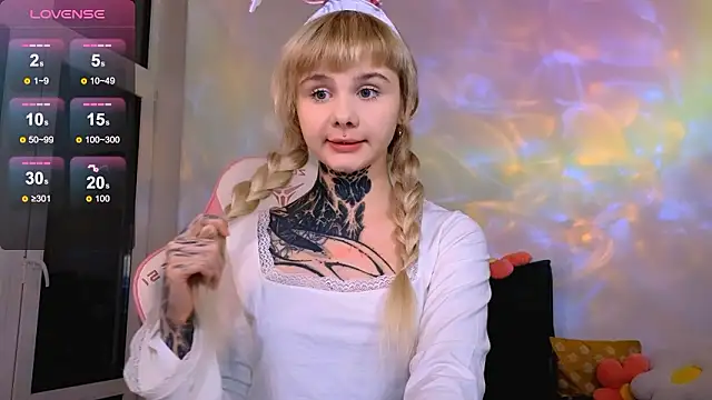 Britney Lynch online show from March 26, 2026, 7:08 pm