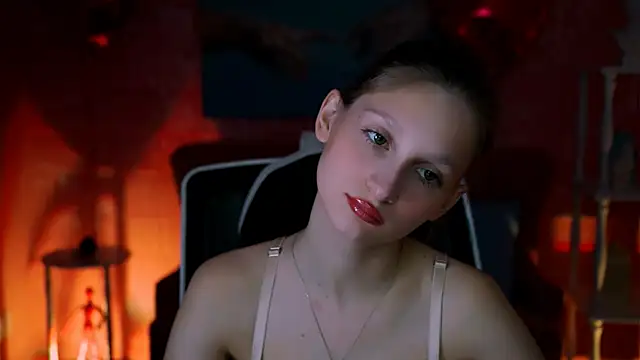 Snapshot of EllaHorton chatting on March 22, 2025, 11:42 am EllaHorton online show from March 22, 2025, 11:42 am