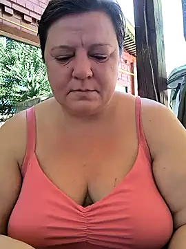 jusichka online show from September 22, 2025, 7:10 am