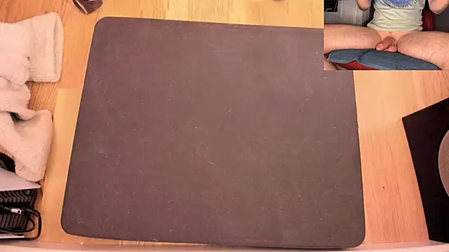 Snapshot of brsrkr chatting on March 1, 2026, 10:34 pm brsrkr online show from March 1, 2026, 10:34 pm