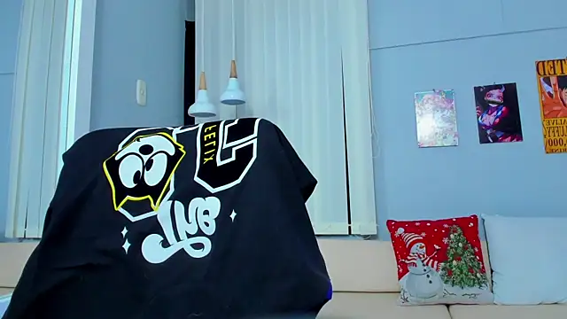 Snapshot of Drako_Lamar chatting on December 27, 2024, 6:31 pm Drako Lamar online show from December 27, 2024, 6:31 pm