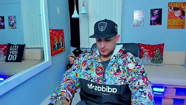 Snapshot of Drako_Lamar chatting on December 30, 2024, 12:31 pm Drako Lamar online show from December 30, 2024, 12:31 pm