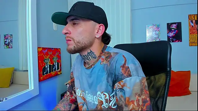 Snapshot of Drako_Lamar chatting on January 17, 2025, 3:43 pm Drako Lamar online show from January 17, 2025, 3:43 pm