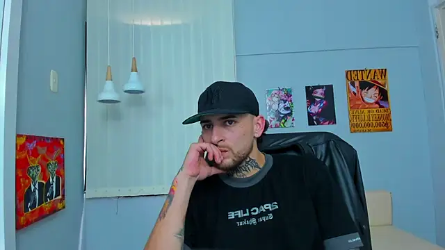 Snapshot of Drako_Lamar chatting on March 13, 2025, 6:45 pm Drako Lamar online show from March 13, 2025, 6:45 pm