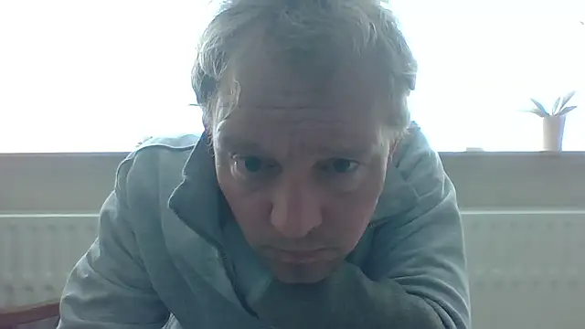 Snapshot of bertolini chatting on April 28, 2026, 1:05 pm bertolini online show from April 28, 2026, 1:05 pm